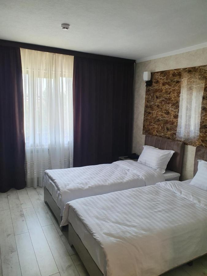 Artist Regenci Hotel タシュケント エクステリア 写真