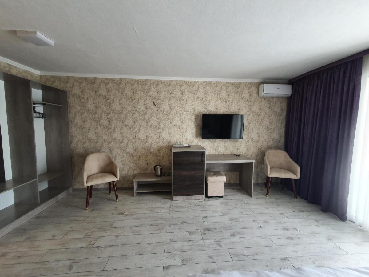 Artist Regenci Hotel タシュケント エクステリア 写真