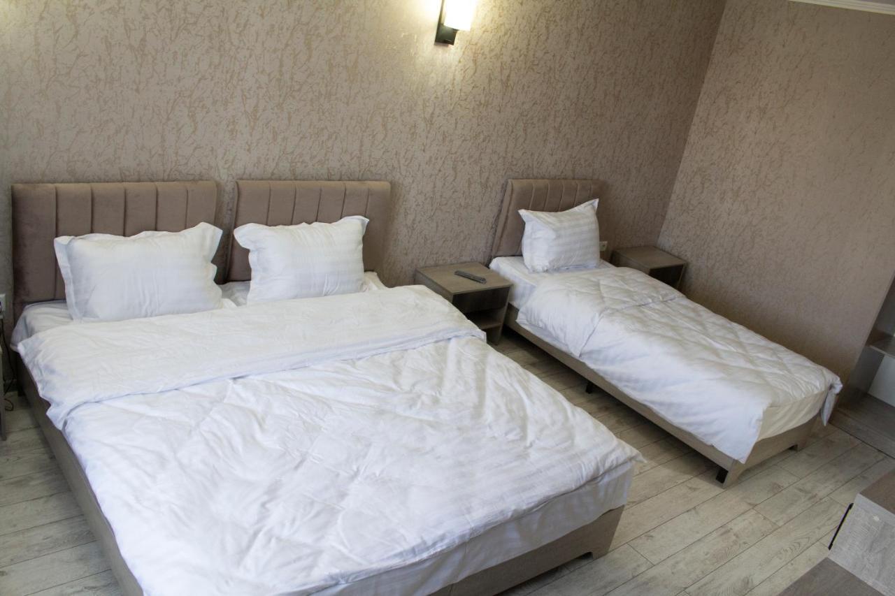 Artist Regenci Hotel タシュケント エクステリア 写真